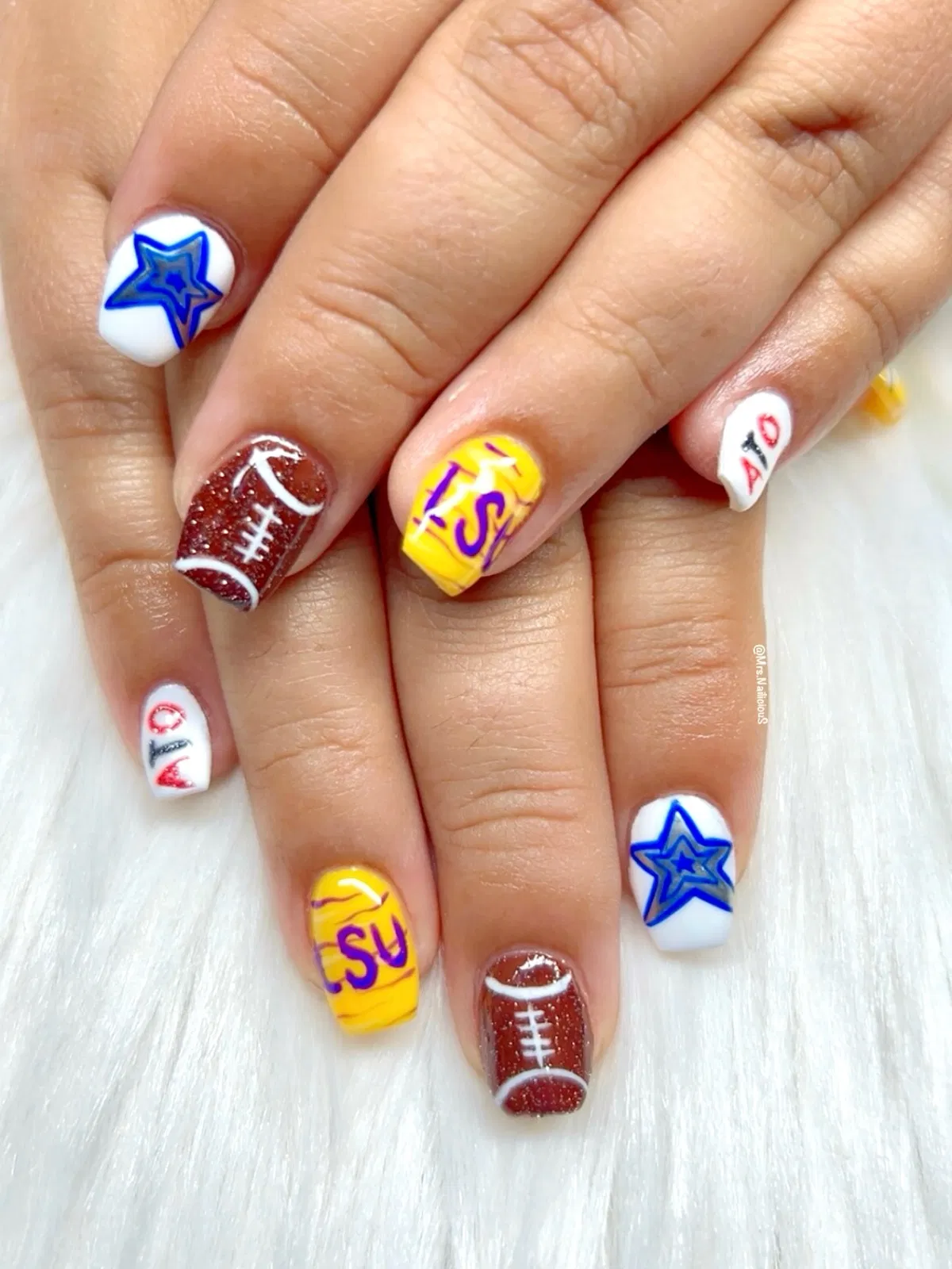 Mixed team-style set with stars, footballs, and lettering