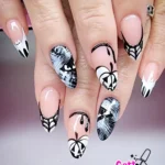 Fashion image by @gottnails