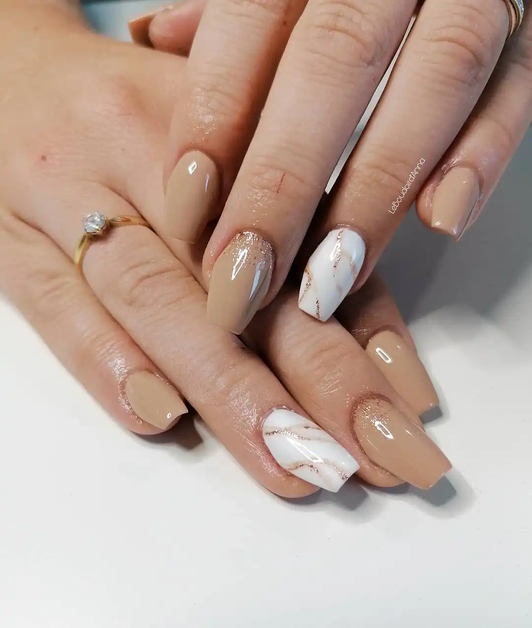Beige Gloss with White Accents and Fine Metallic Lines