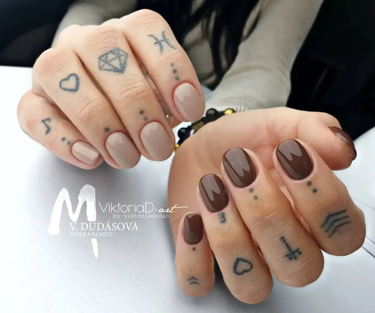 Short Glossy Taupe vs Dark Brown Nails (Two-Hand Contrast)