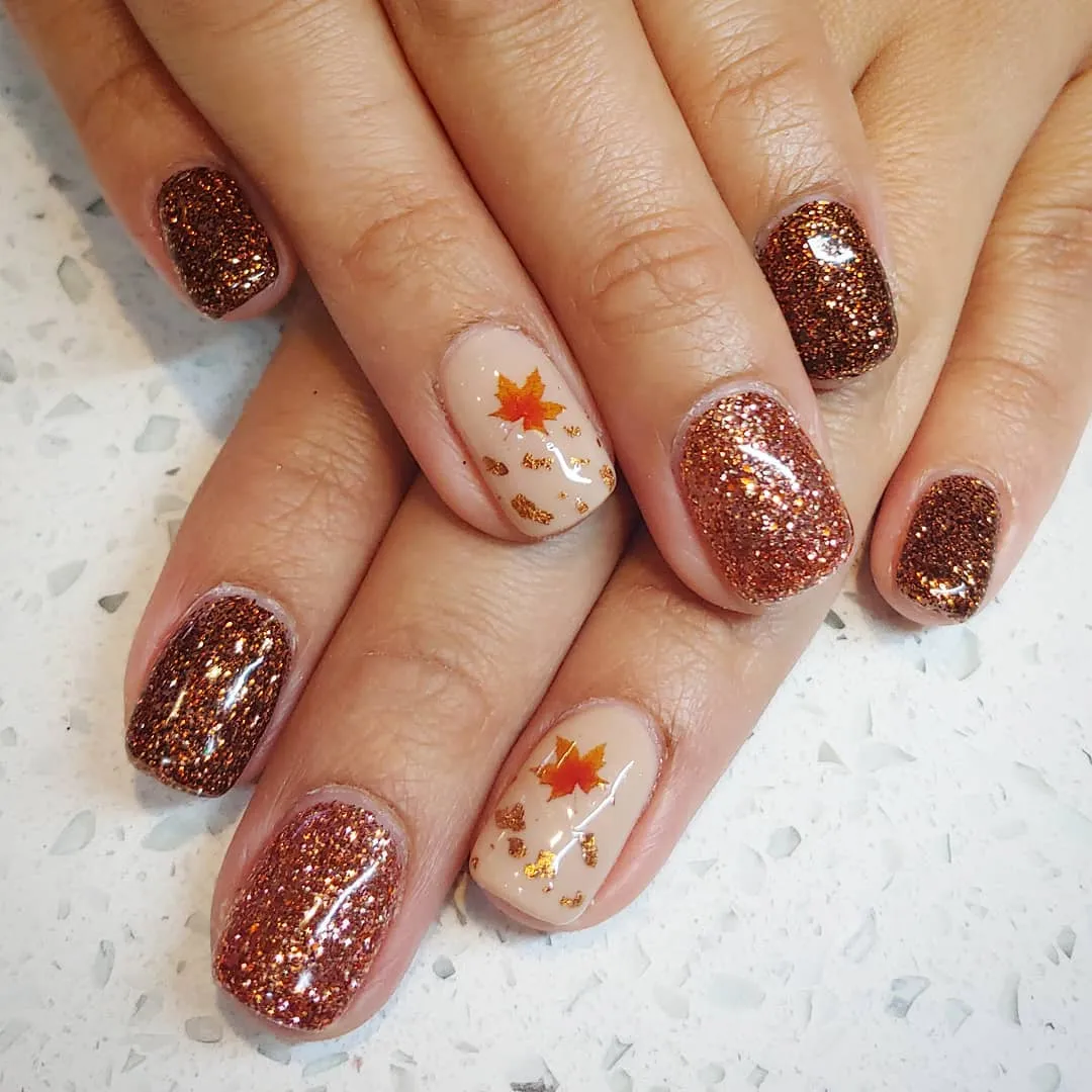 Copper Glitter with Beige Leaf Accent Nails