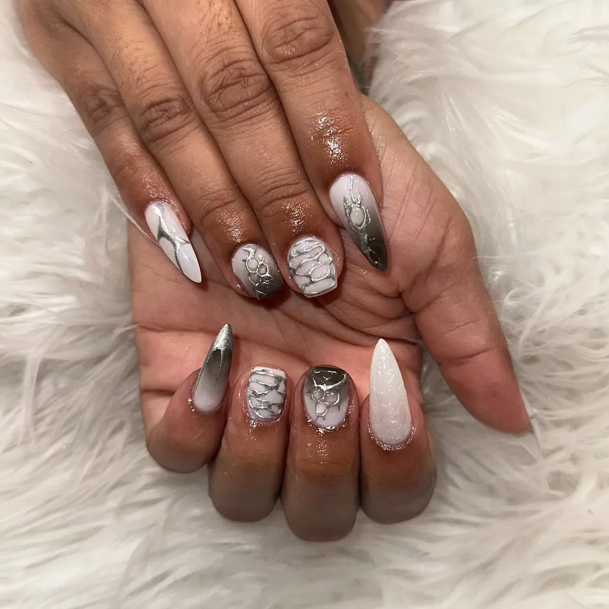 White/gray set with silver web-like detailing
