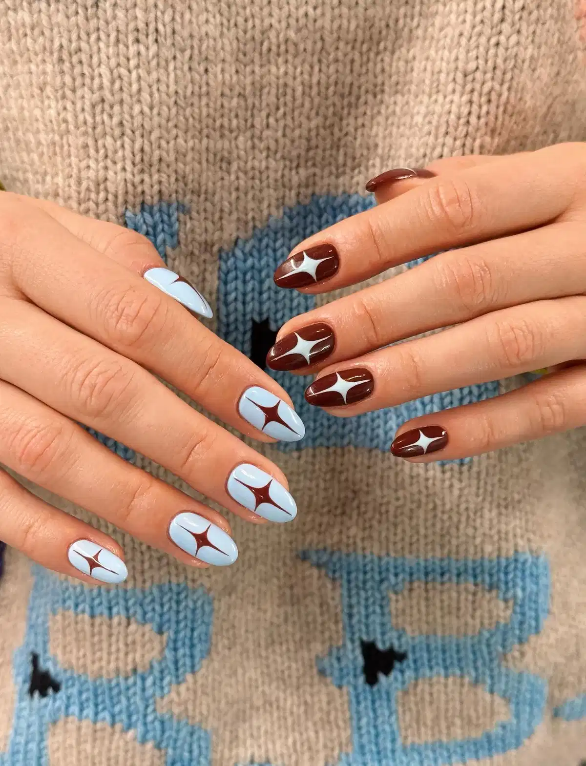 Starburst motifs in inverted blue and brown colorways