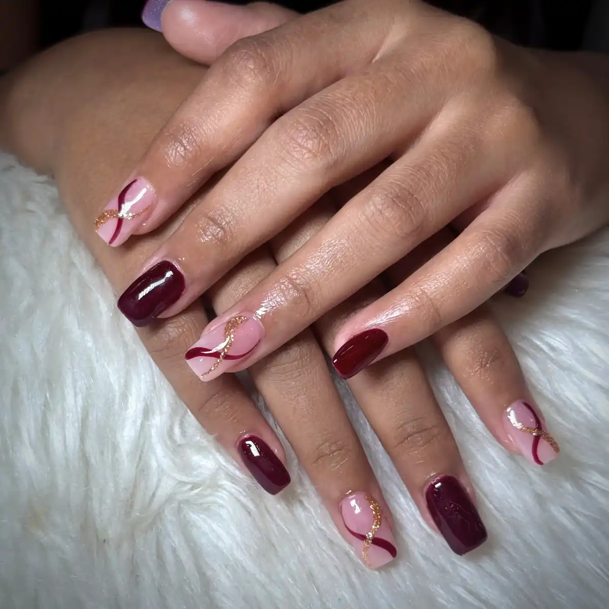 Maroon and Nude Swirls with Gold Glitter Curve