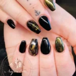 π€ 18 Black Press On Nails That Give Your Manicure an Instant Edgy Makeover Fashion image by @niquiellis_nailartist_brisbane