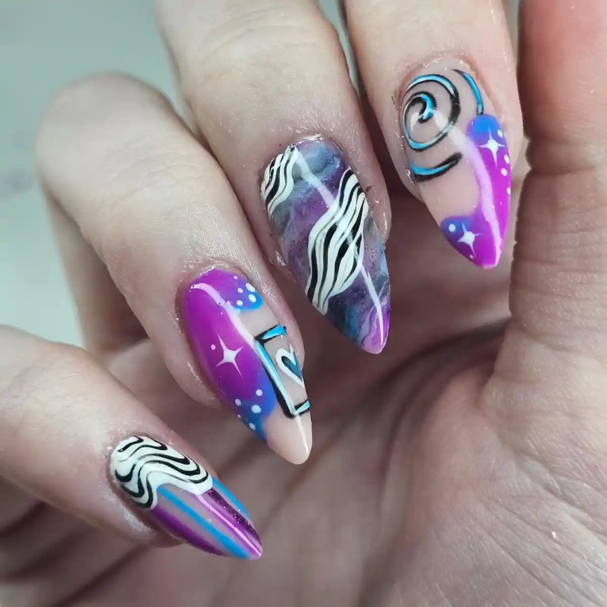 Graphic mix: gradients, stars, stripes, and spirals