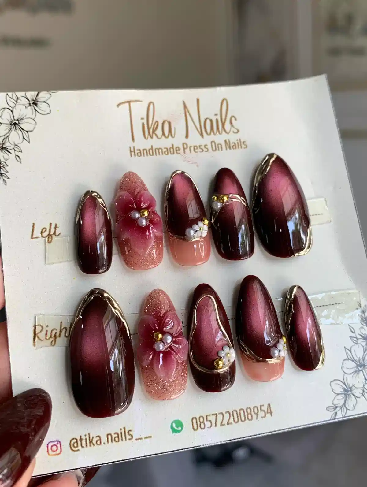 Burgundy set with gold outlines and 3D pink flowers