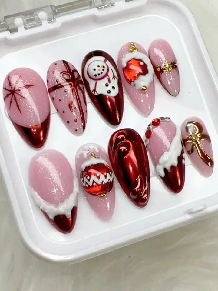 Pink and deep red metallic-look set with snowman and ornament details