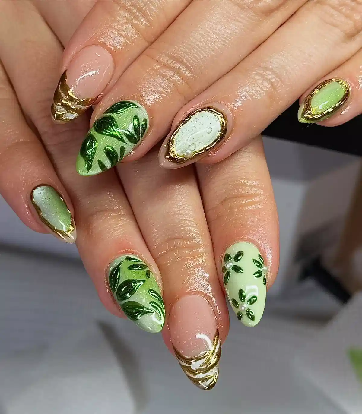 Leaf Motifs in Green with Gold-Edged Accents