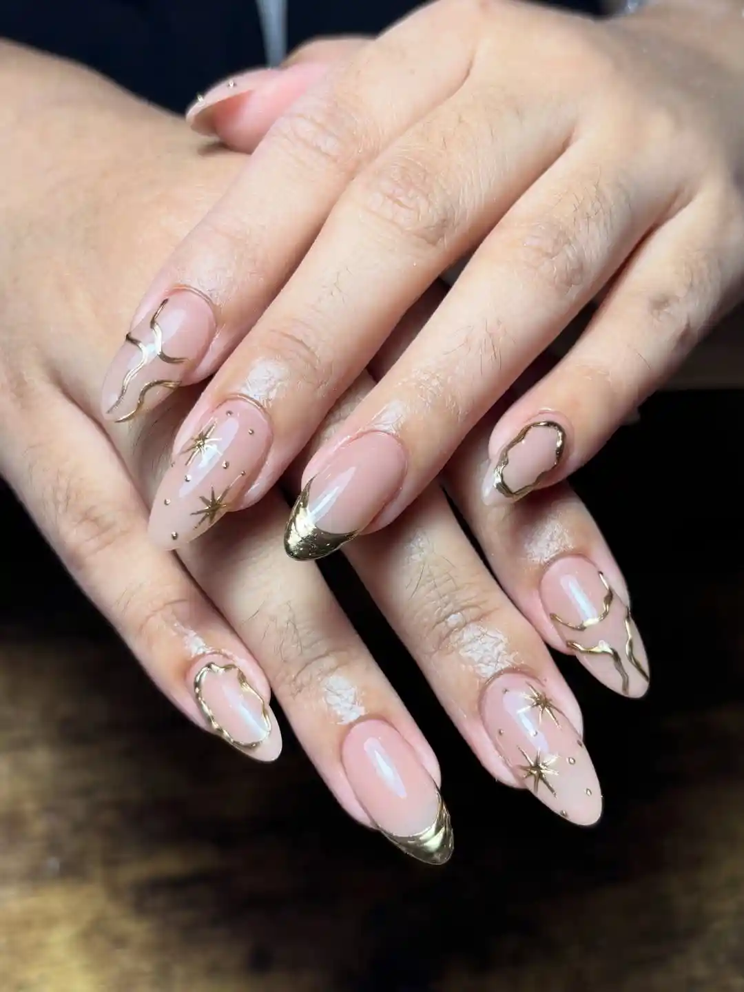 Mixed gold accents: tips, outlines, squiggles, and star details
