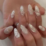 💛 17+ Gold Press On Nails for Girls Who Believe Every Manicure Deserves a Little Sparkle Fashion image by @kimvxnailss