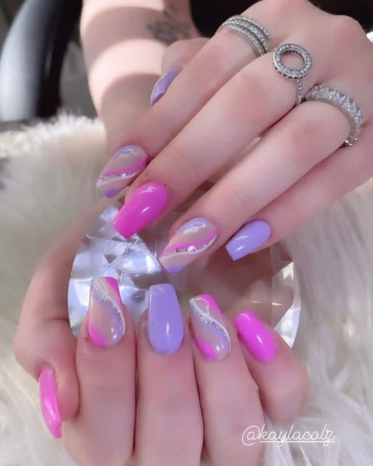 Pink and lavender mix with curved stripe accents