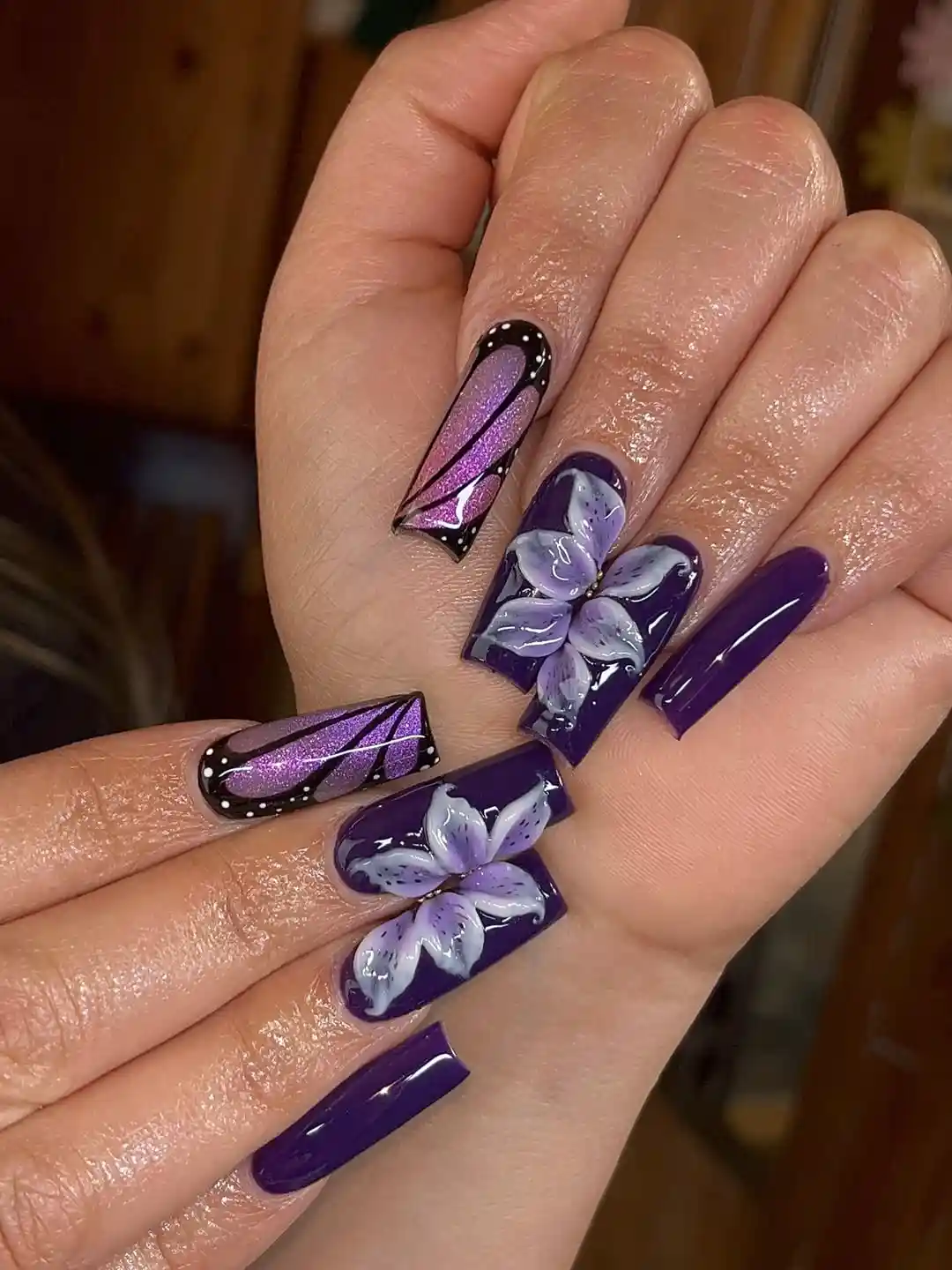 Deep-purple base with oversized light-purple flowers