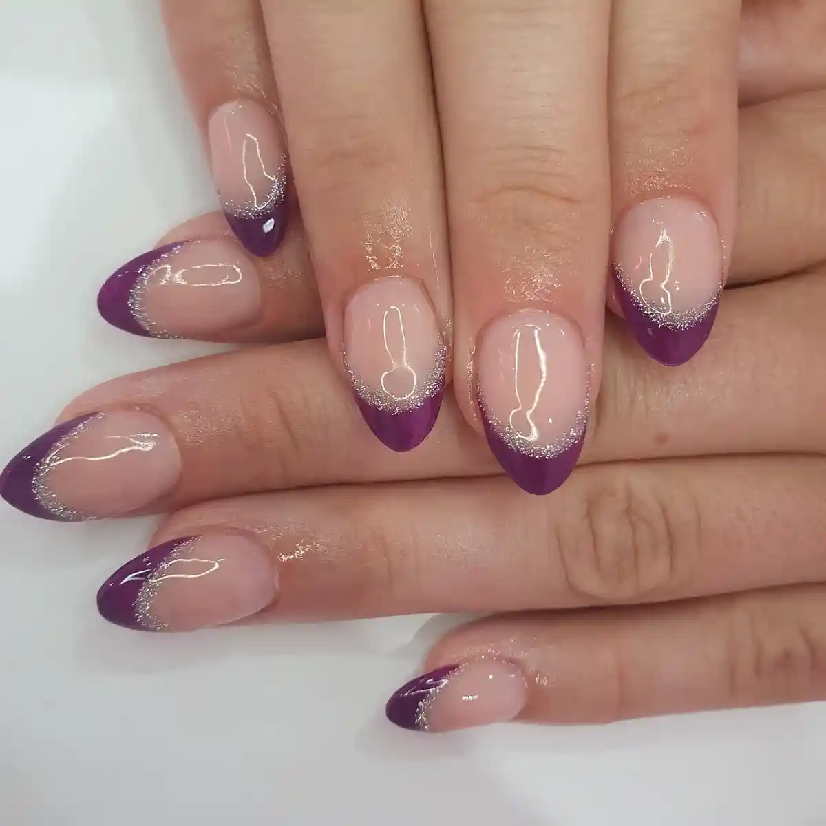 Deep purple French tips with thin silver border